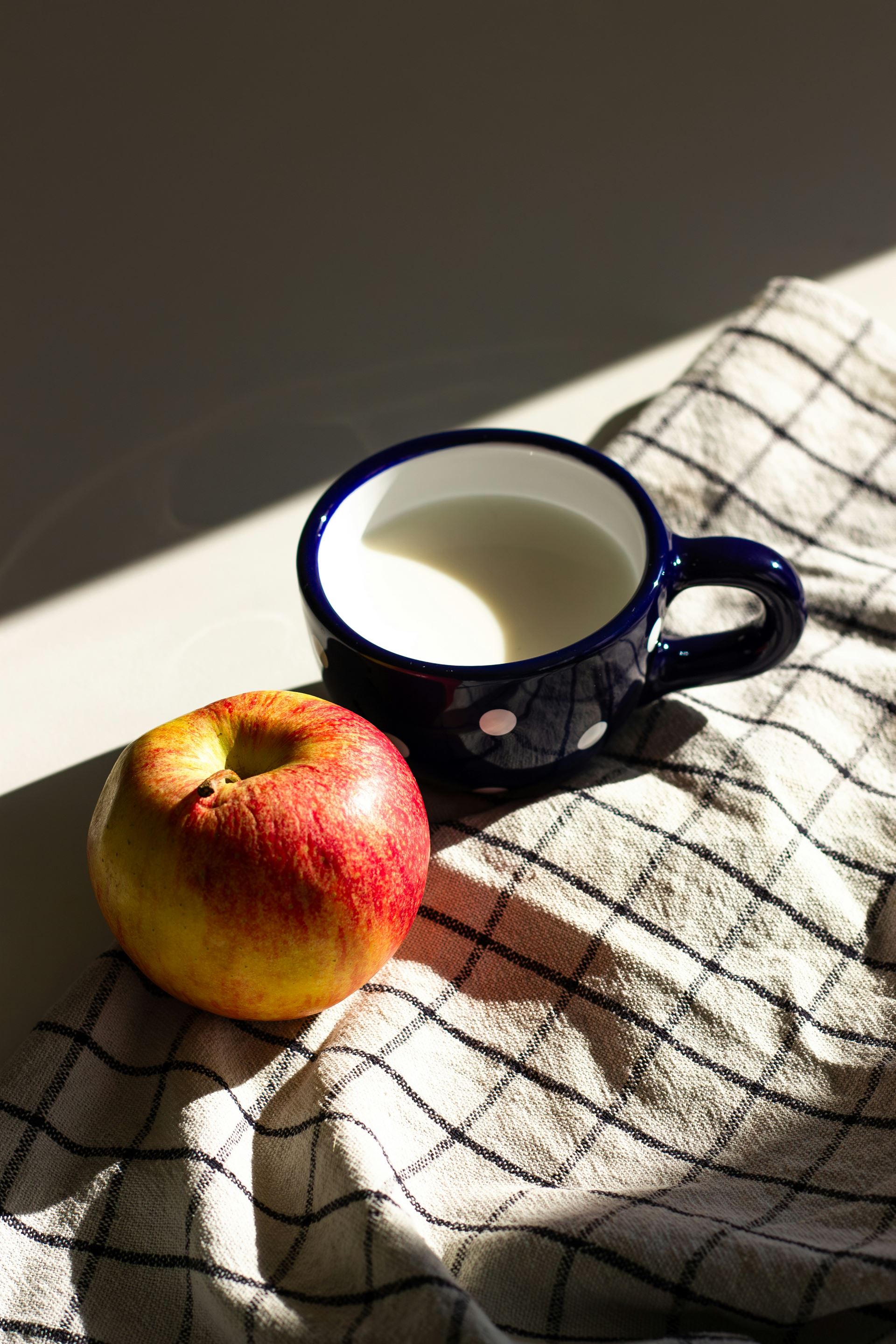 milk and apple